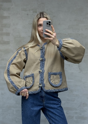 Como jakke Sand Sissel Edelbo 